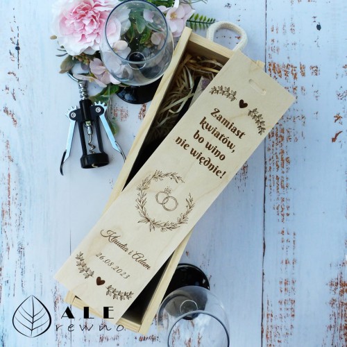 Drewniana skrzynka na wino dla Młodej Pary