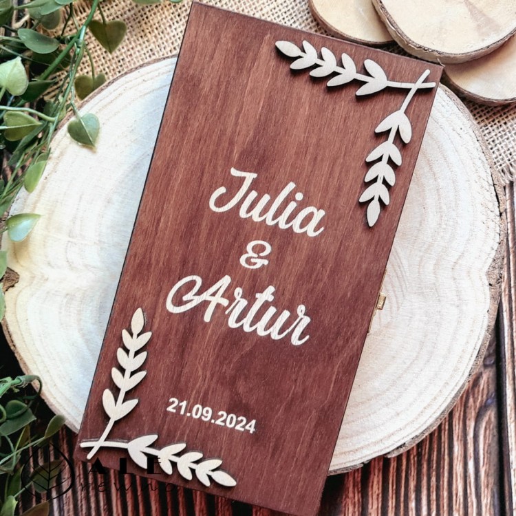 Drewniane pudełko ślubne z grawerem