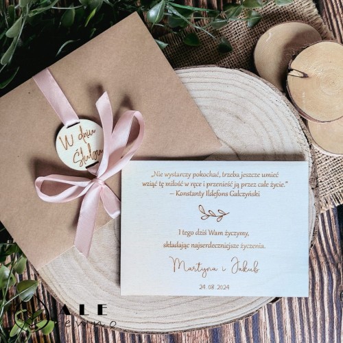 Drewniana kartka personalizowana na ślub