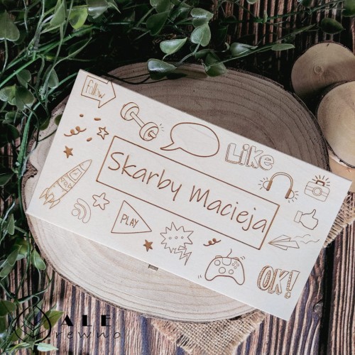 Drewniane pudełko na skarby pieniądze dziecka