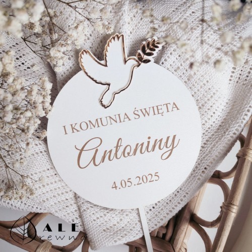 Drewniany topper na tort komunijny z imieniem