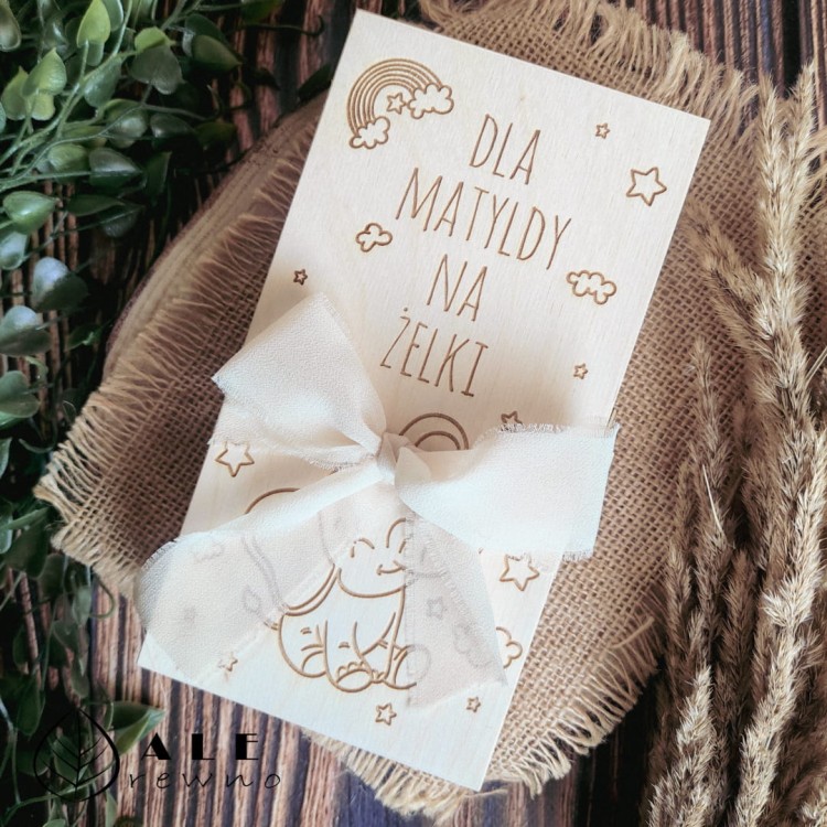 Drewniane pudełko na urodziny dla dziecka