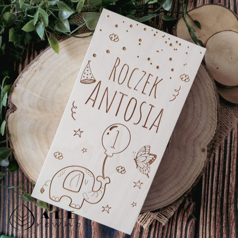 Drewniane pudełko na pieniądze roczek urodziny słonik