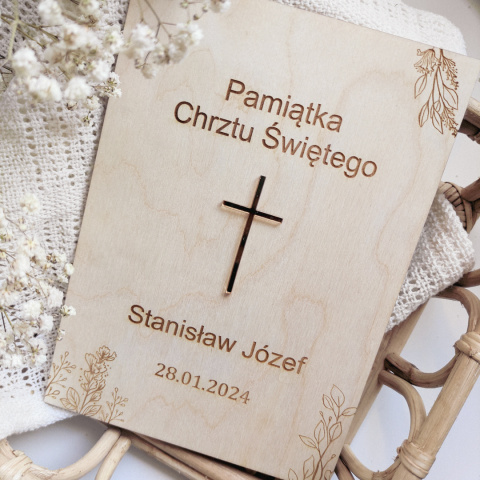 Drewniana kartka Pamiątka na Chrzest Święty